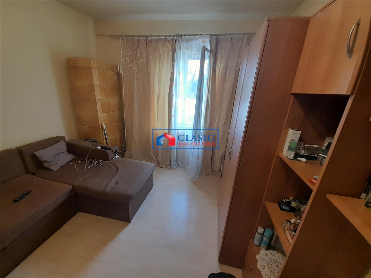 Vanzare apartament 2 camere deocmandat Centru zona Piata Mihai Viteazu, Cluj-Napoca