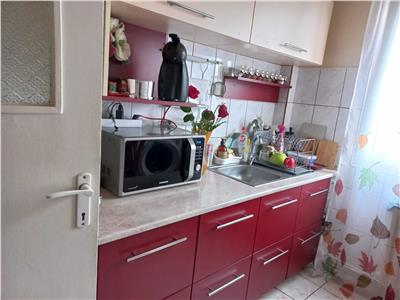 Vanzare apartament 3 camere zona Flora Manastur, Cluj Napoca