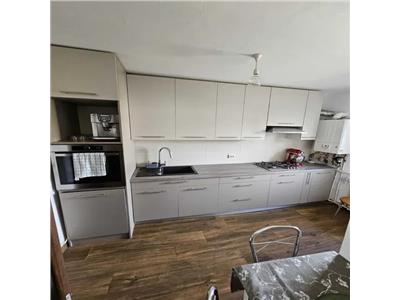 Vanzare apartament 3 camere decomandat Plopilor zona Parcul Rozelor, Cluj-Napoca