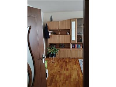 Vanzare apartament 3 camere zona Aurel Vlaicu Romstal Marasti, Cluj Napoca