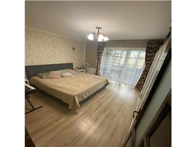 Vanzare apartament 3 dormitoare bloc nou zona strazii Decebal  Centru