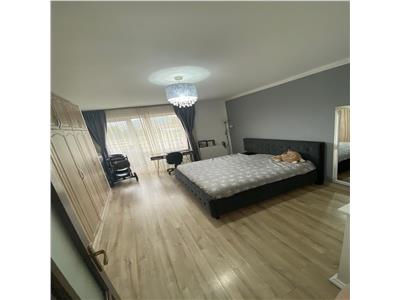 Vanzare apartament 3 dormitoare bloc nou zona strazii Decebal  Centru