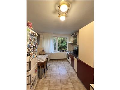 Vanzare apartament 3 camere bloc nou in Zorilor  zona str  Lunii