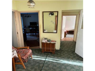 Vanzare apartament 3 camere decomandat Manastur zona Flora, Cluj Napoca