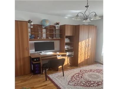 Inchiriere apartament 4 camere decomandat zona BRD The Office Marasti, Cluj Napoca