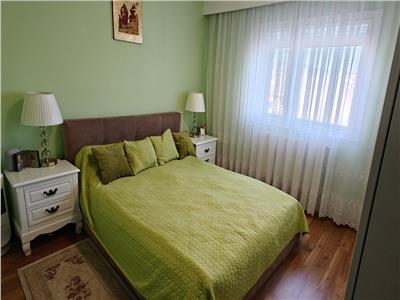 Vanzare apartament 3 camere confort sporit zona Farmec Marasti, Cluj Napoca