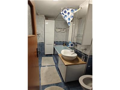 Vanzare apartament 3 camere confort sporit zona Farmec Marasti, Cluj Napoca