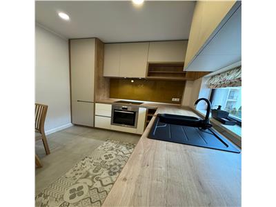 Inchiriere apartament 4 camere modern in vila zona Baza Sportiva Gheorgheni