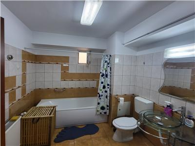 Inchiriere apartament 3 camere bloc nou zona Centrala  strada Dorobantilor